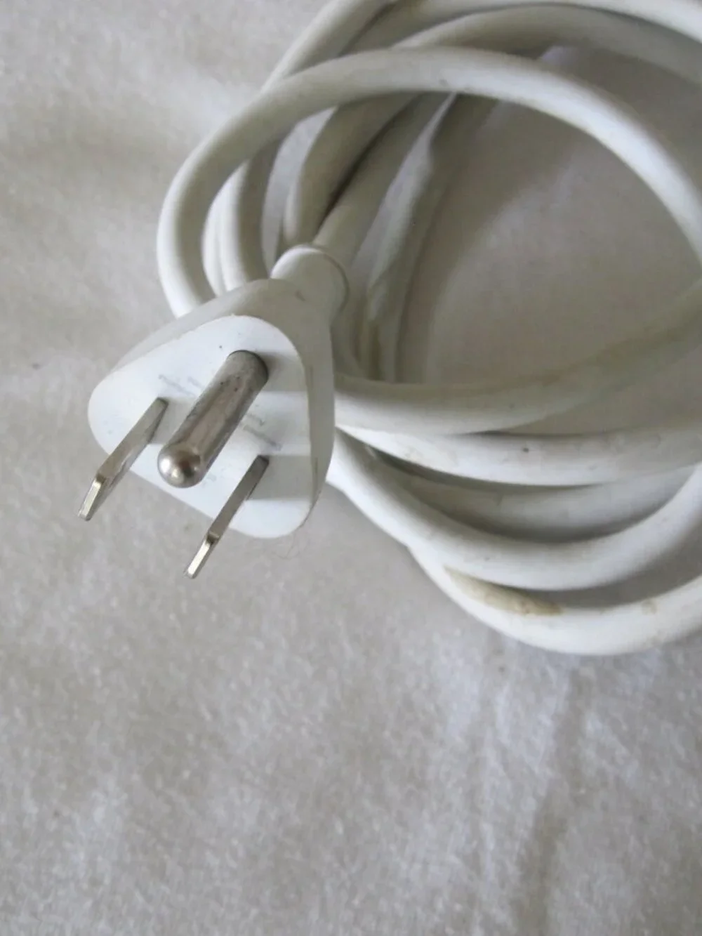 Genuine Apple Power Adapter- Macbook/Magsafe ADP-60AD, 60w